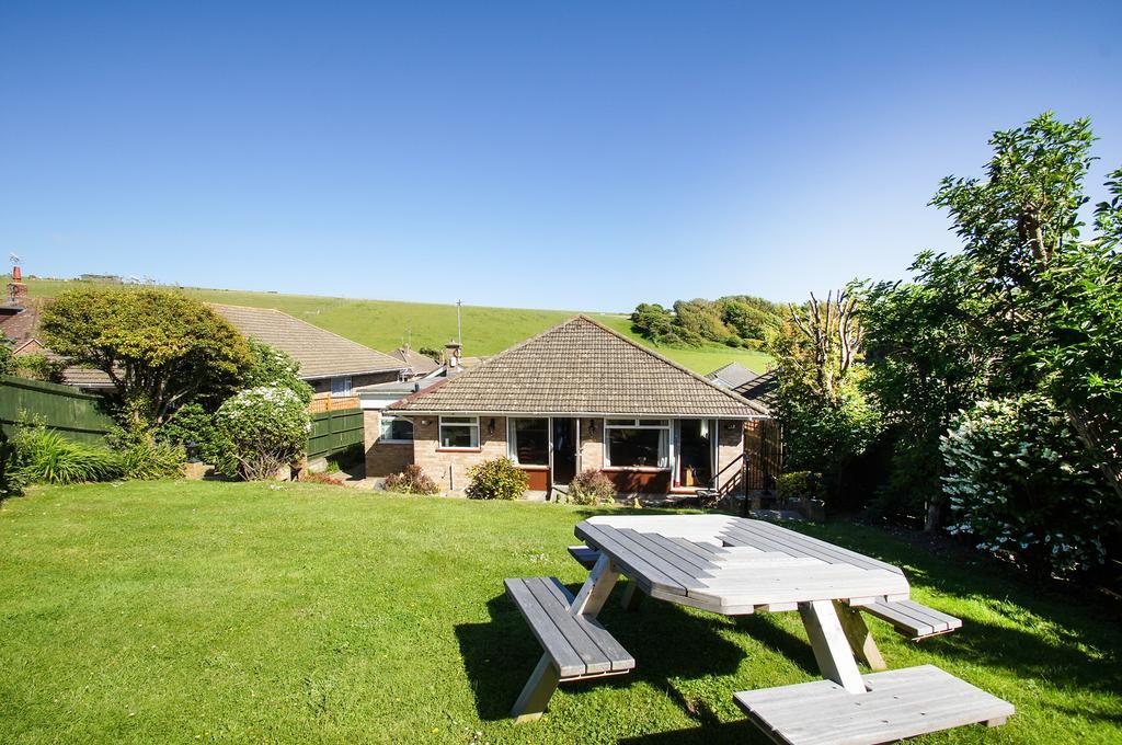 Dean Court Garden - Parking - By Brighton Holiday Lets Exterior photo